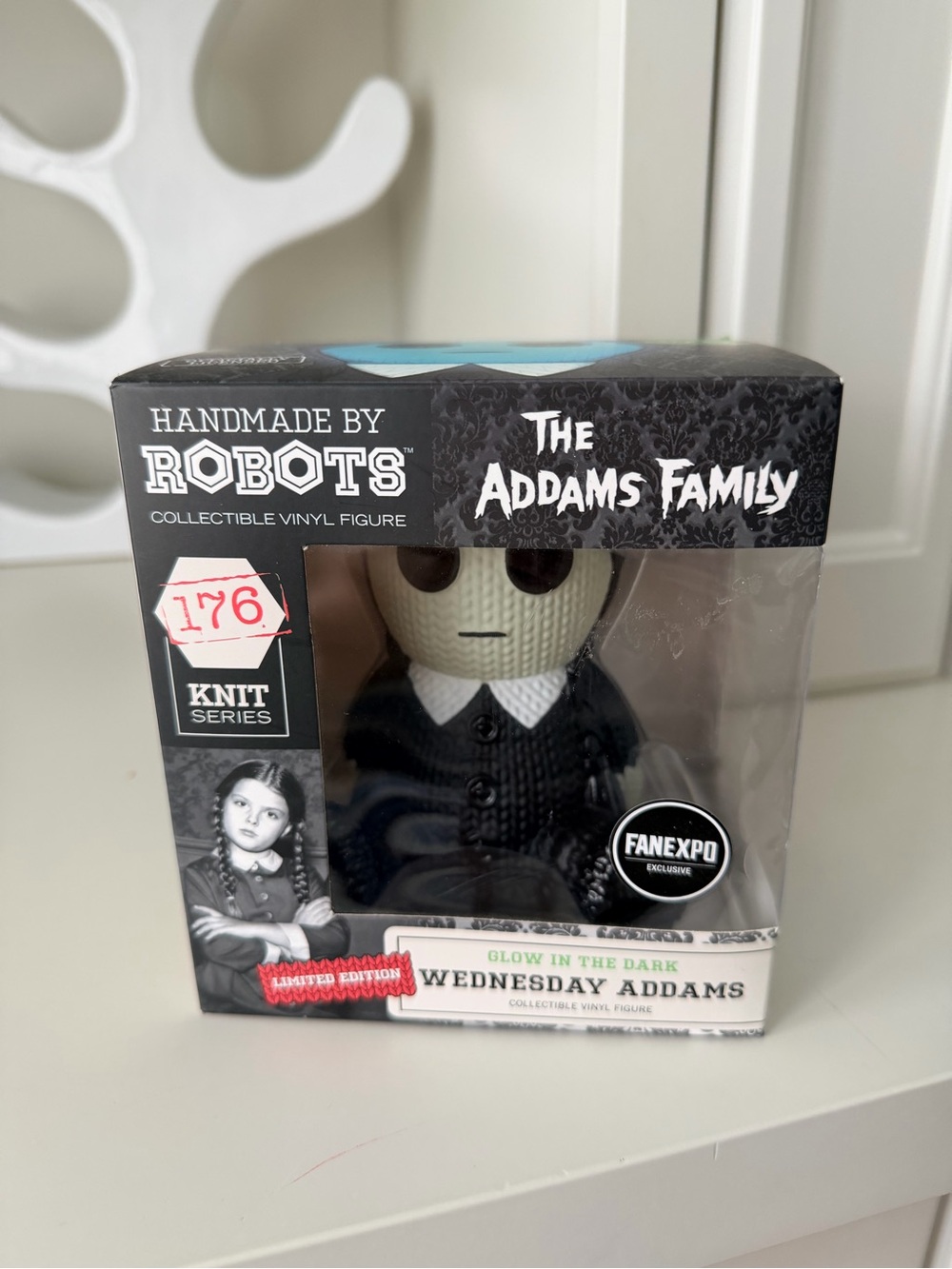 Wednesday Addams Handmade by Robots Full SZ Vinyl Figure Fan Expo Exclusive NEW - Picture 10 of 10